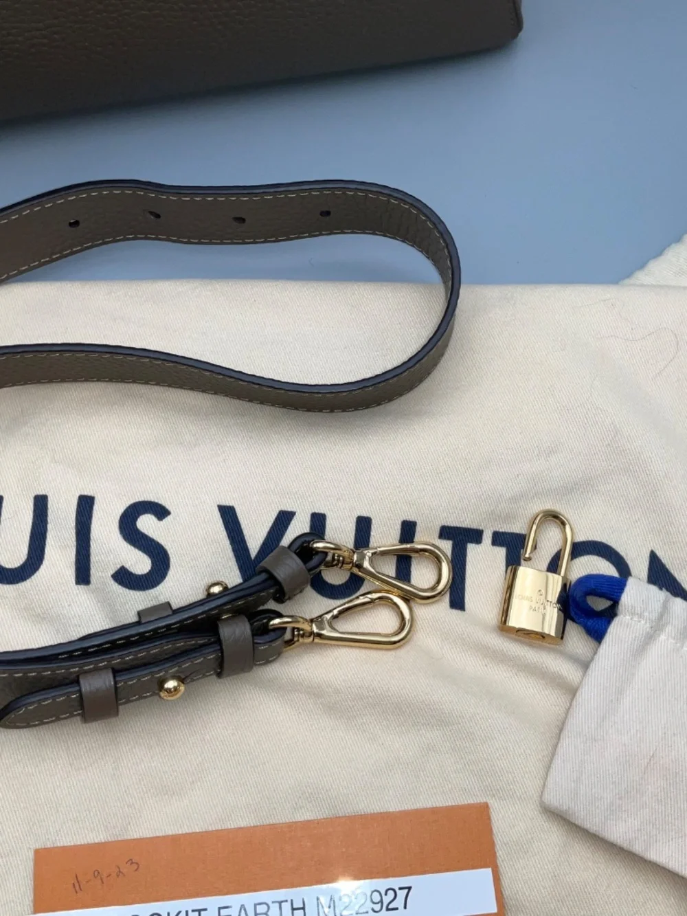 Louis Vuitton excellent very